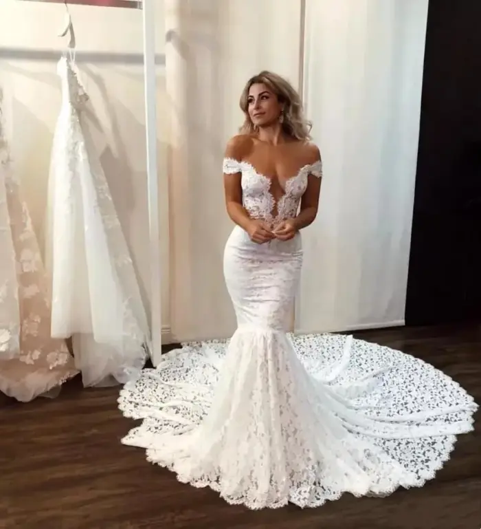 Eveline Laced Mermaid Wedding Dress - Image 2