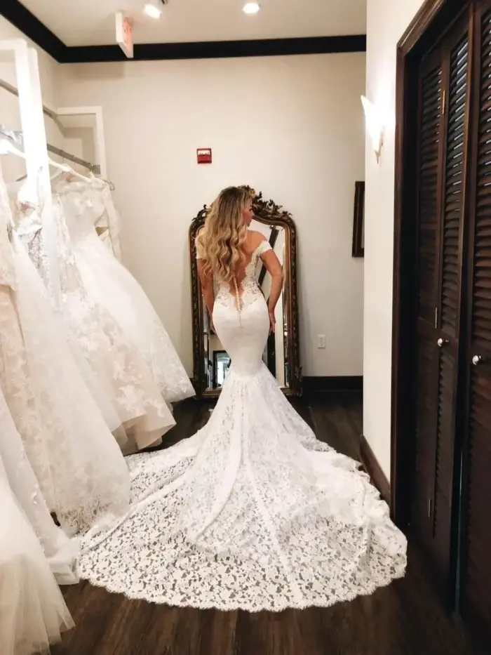 Eveline Laced Mermaid Wedding Dress - Image 3